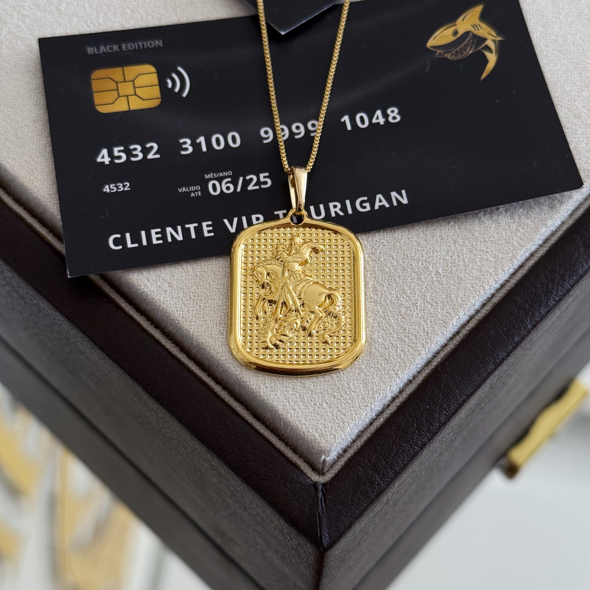 Pingente Plaquinha São Jorge 3x2cm Banhado A Ouro 18k