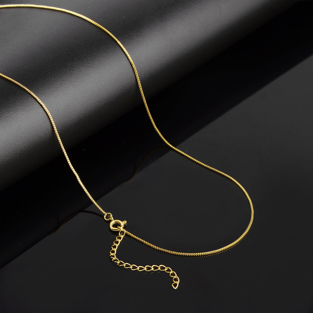 Corrente Veneziana 0,8mm 50cm Feminino Fecho Lagosta Banhado A Ouro 18k