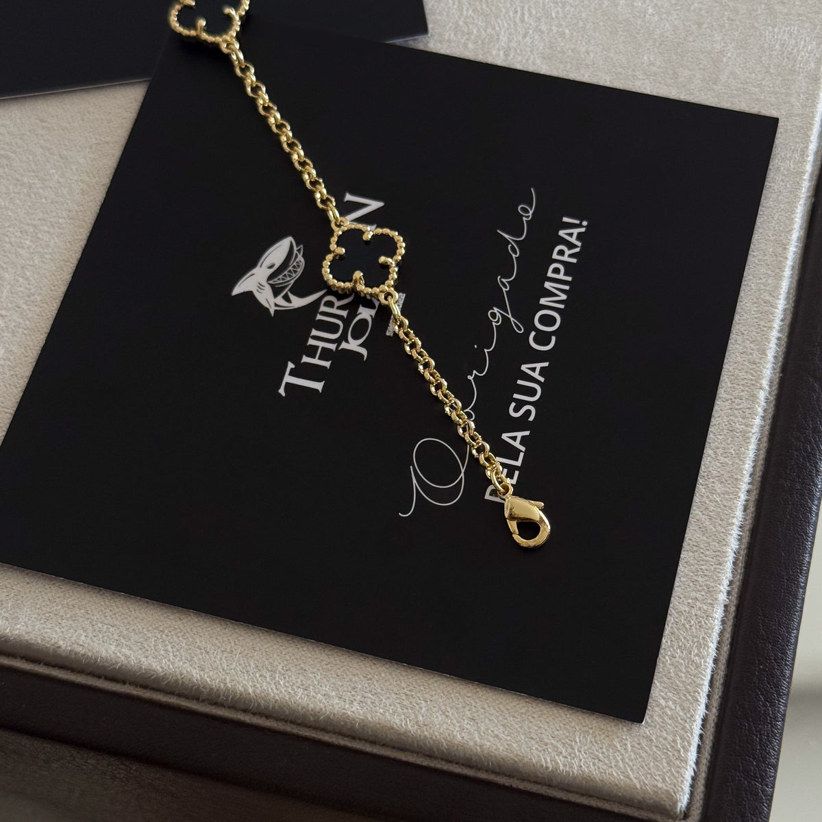 Pulseira Elo Português 2mm Trevo Ônix Banhado A Ouro 18k