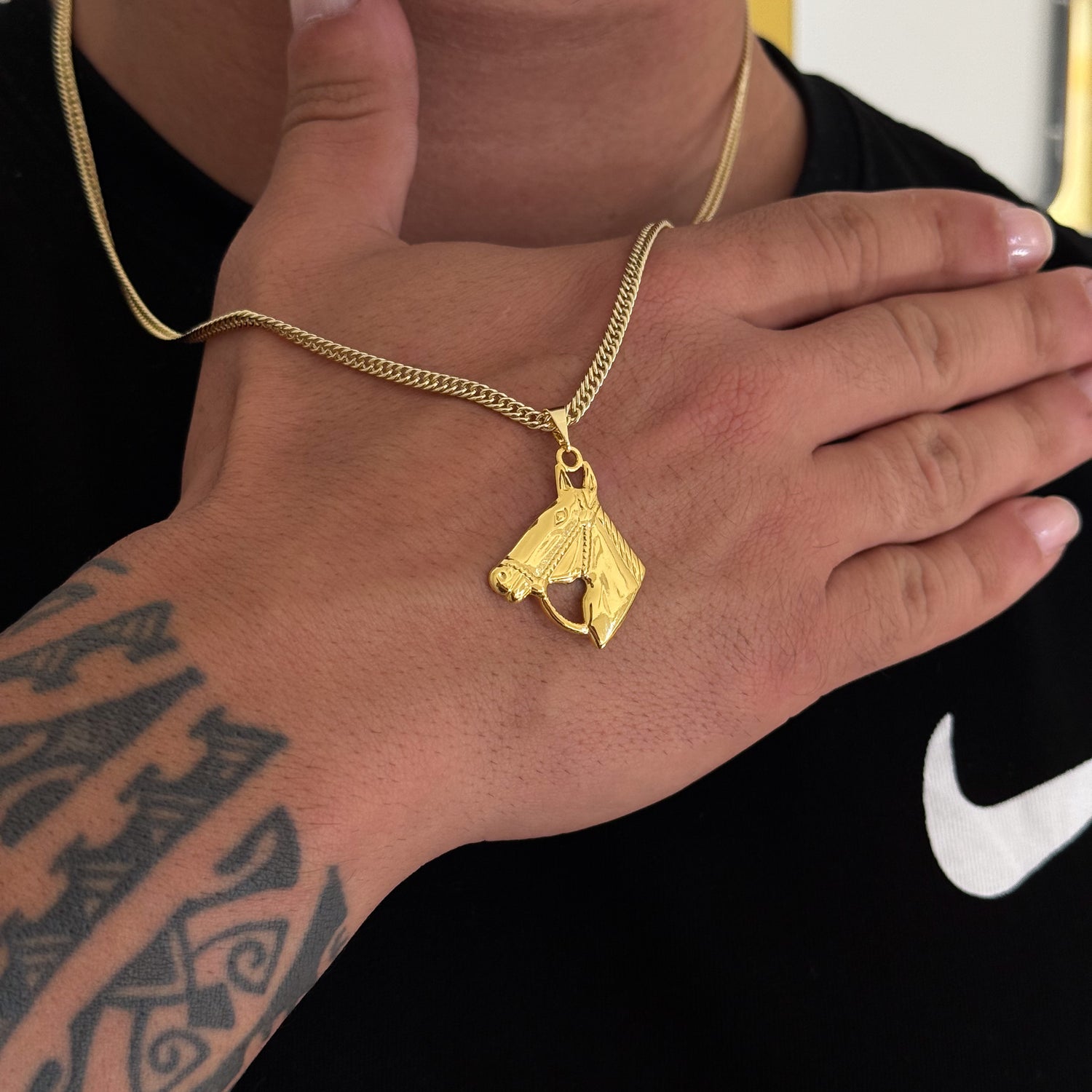 Colar Cavalo - Corrente Lacraia Banhado A Ouro 18k