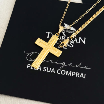 Colar Crucifixo Em Alto Relevo - Corrente Cadeado Alongado e Pulseira Grumet Flat Banhado A Ouro 18k