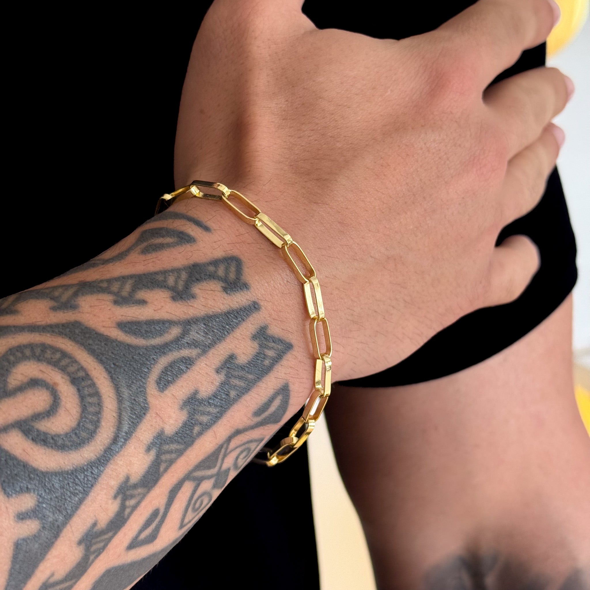 Colar Plaquinha Jesus Crucificado - Corrente e Pulseira Elo Alongado Banhado A Ouro 18k
