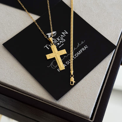 Colar Crucifixo Em Alto Relevo - Corrente Cadeado Alongado e Pulseira Grumet Flat Banhado A Ouro 18k