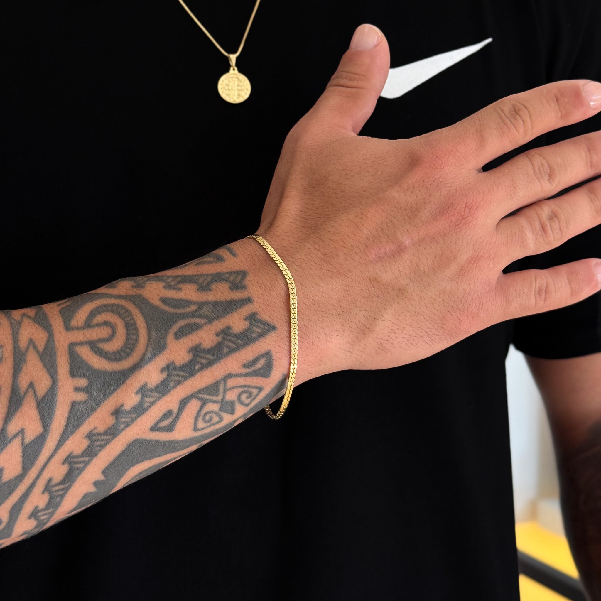 Colar Medalha De São Bento - Corrente Veneziana e Pulseira Grumet Flat Banhado A Ouro 18k
