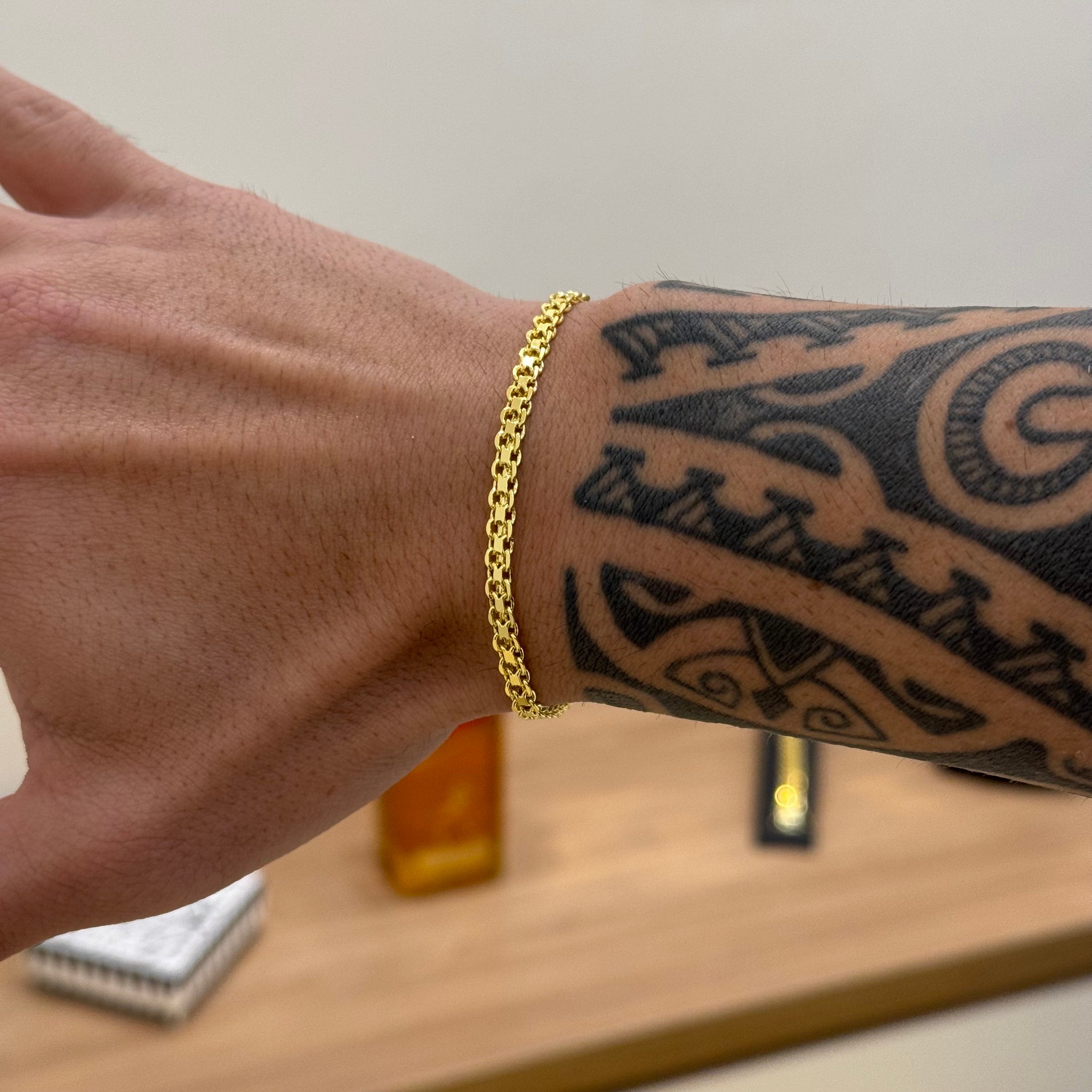 Pulseira Cadeado Duplo 4mm 5gr Fecho Duplo Banhado A Ouro 18k