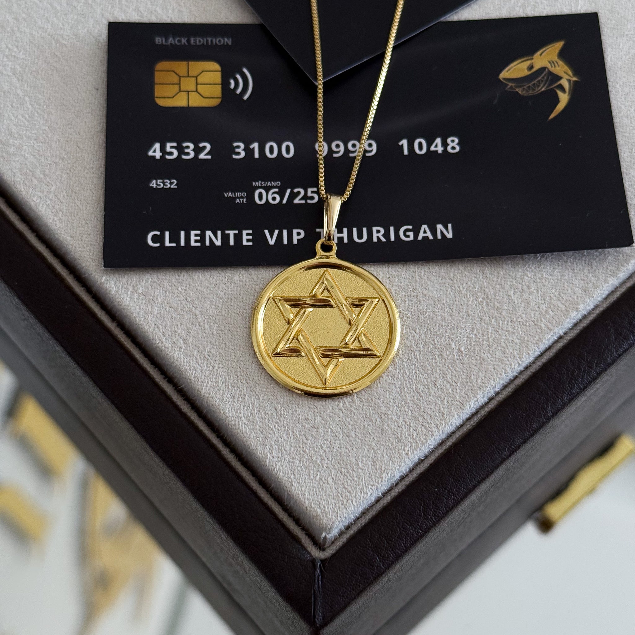 Pingente Medalha Estrela de Davi 3x3cm Banhado A Ouro 18k