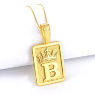 Pingente Plaquinha De Letra Cravejado 4x3cm Banhado A Ouro 18k