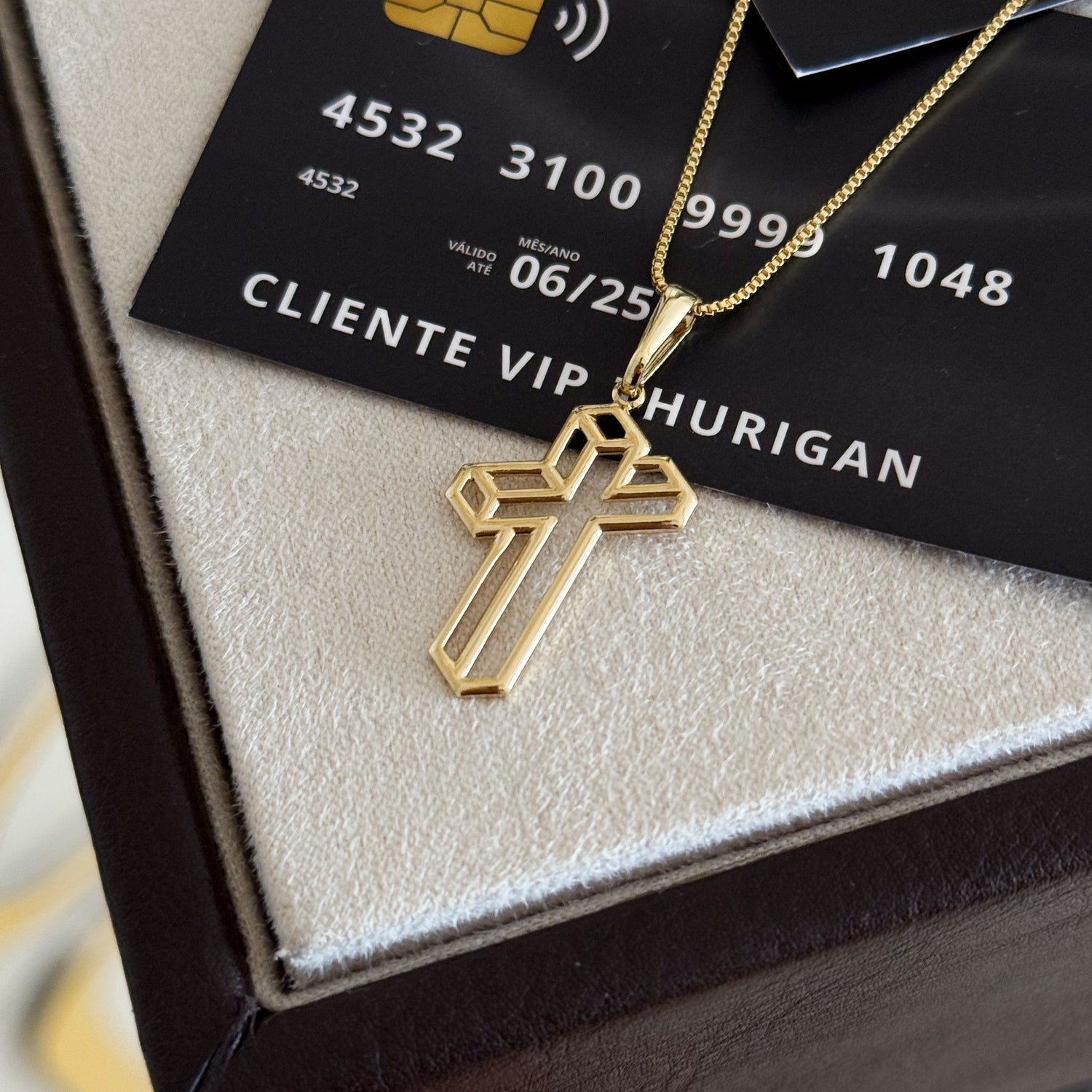 Pingente Crucifixo 3D 2,8x1,9cm Banhado A Ouro 18k
