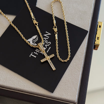 Colar Crucifixo Amarrado Cravejado - Corrente e Pulseira Baiana Banhado A Ouro 18k