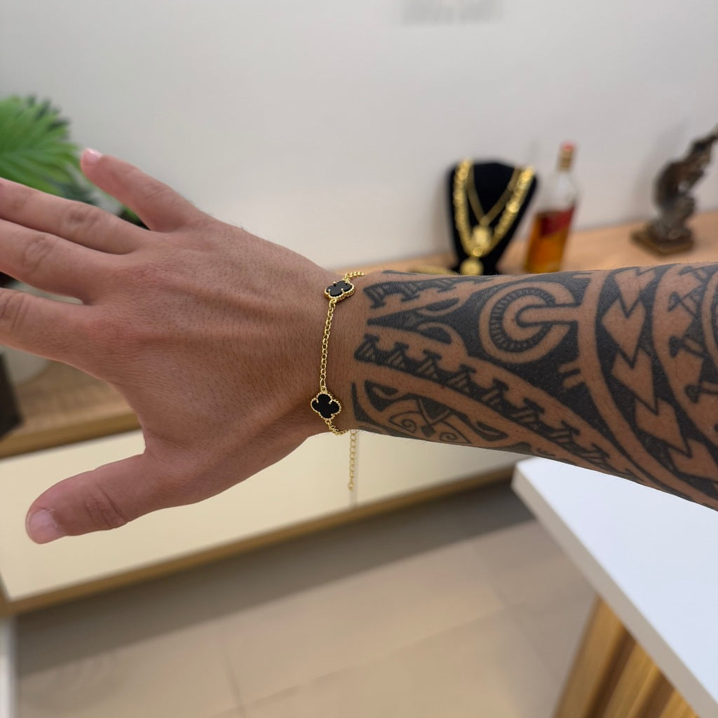 Kit Corrente e Pulseira Elo Português 2mm Trevo Ônix Banhado A Ouro 18k