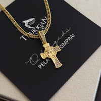 Colar Crucifixo Face De Cristo Detalhado Cravejado P - Corrente Lacraia Banhado A Ouro 18k