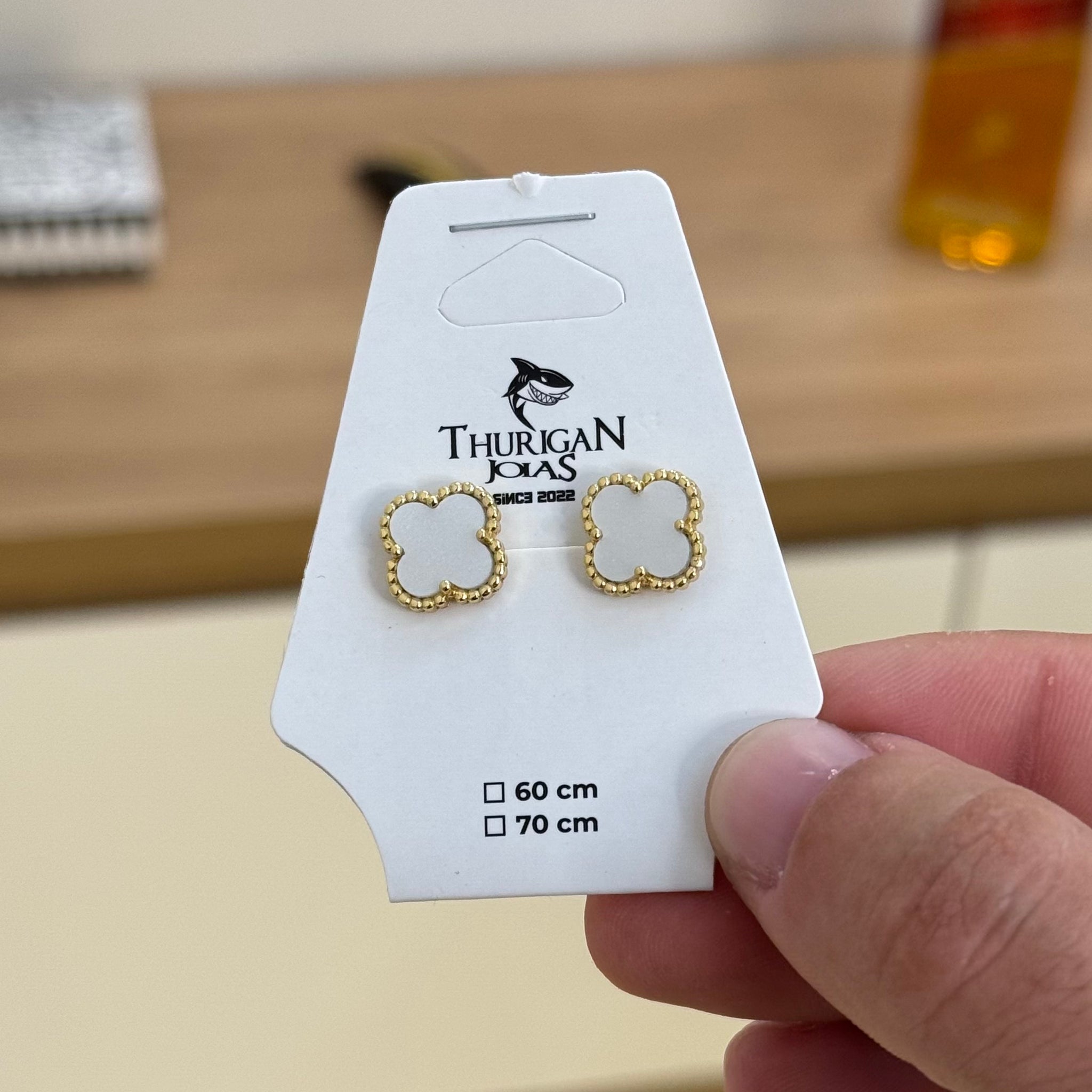 Brinco Trevo Safira Banhado A Ouro 18k