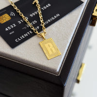 Colar Plaquinha De Letra - Corrente Veneziana Banhado A Ouro 18k