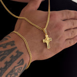 Colar Crucifixo Face De Cristo Detalhado Cravejado P - Corrente e Pulseira Lacraia Banhado A Ouro 18k