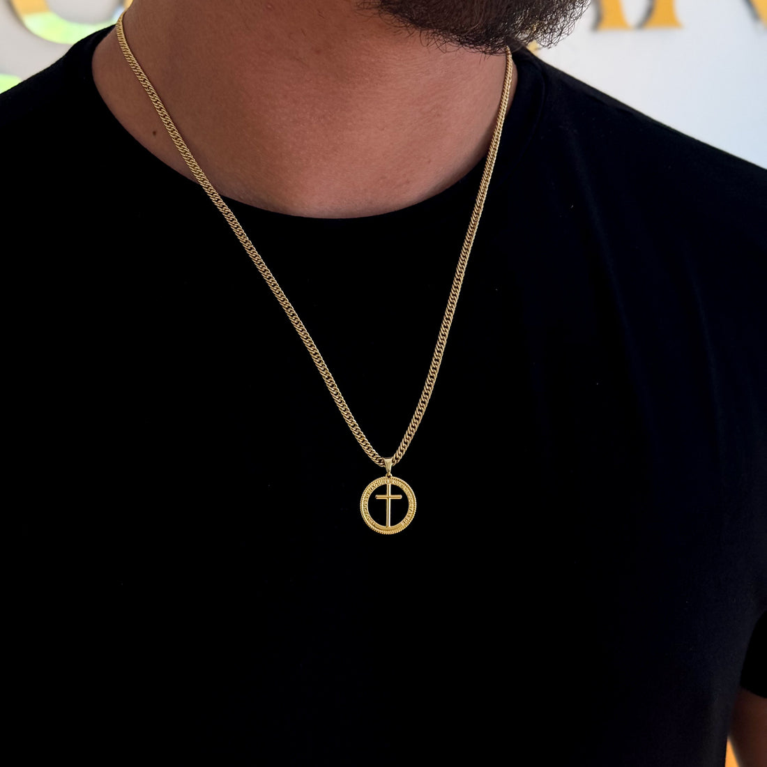 Colar Medalha Com Crucifixo - Corrente Lacraia Banhado A Ouro 18k