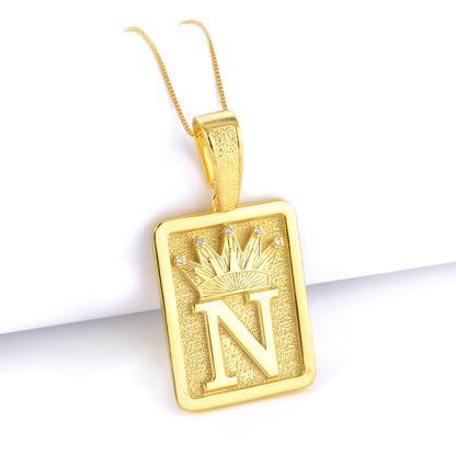 Pingente Plaquinha De Letra Cravejado 4x3cm Banhado A Ouro 18k