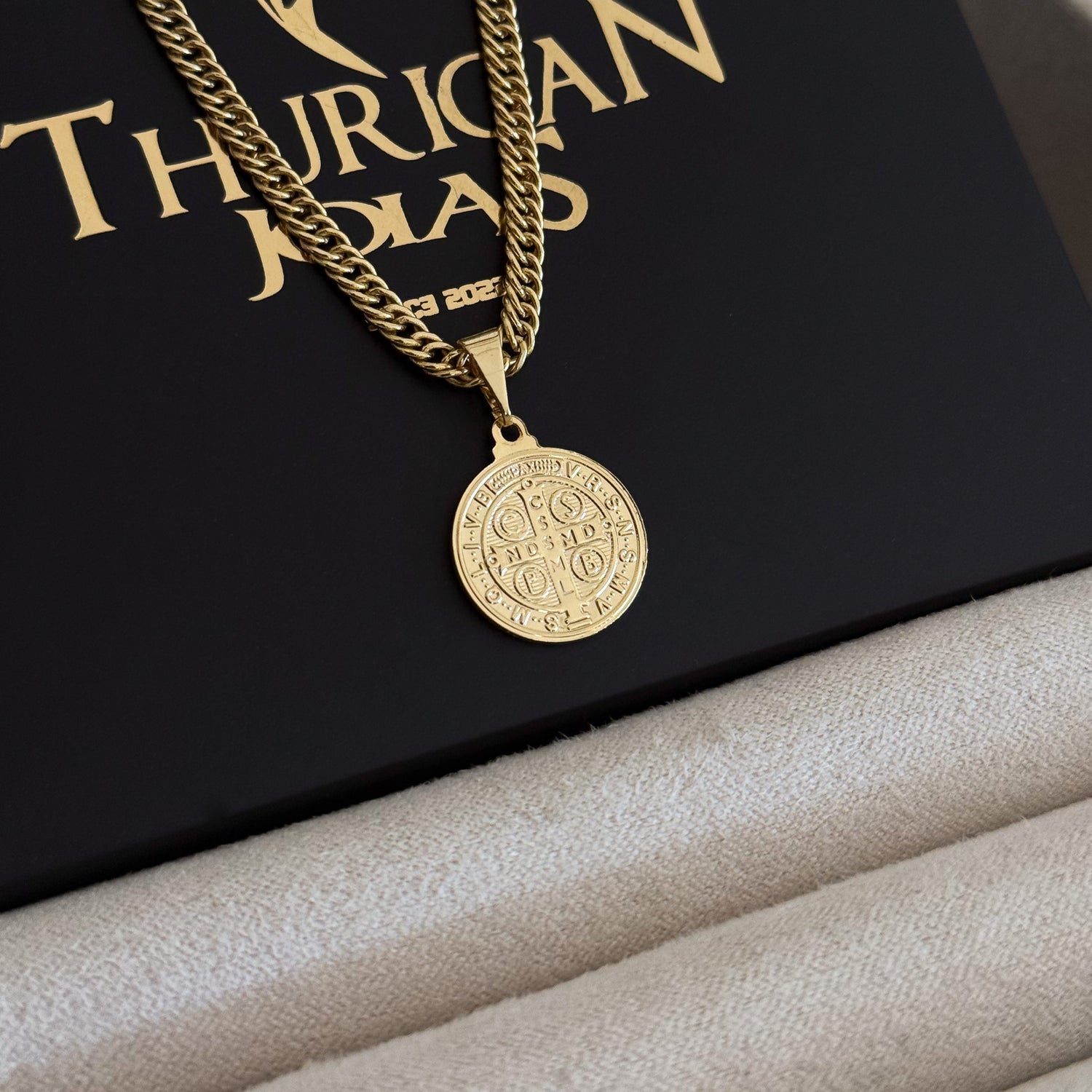 Colar Medalha De São Bento - Corrente Lacraia Banhado A Ouro 18k