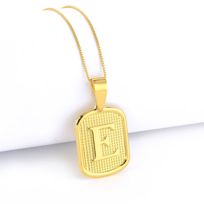 Pingente Plaquinha De Letra 3x2,2cm Banhado A Ouro 18k