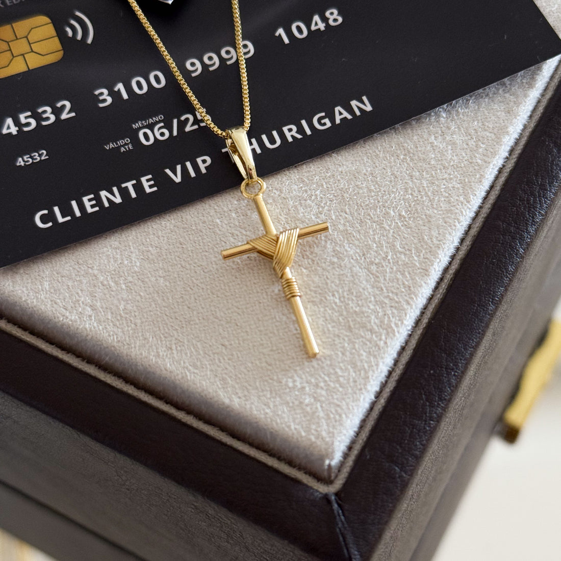 Pingente Crucifixo Palito P 3x2cm Banhado A Ouro 18k