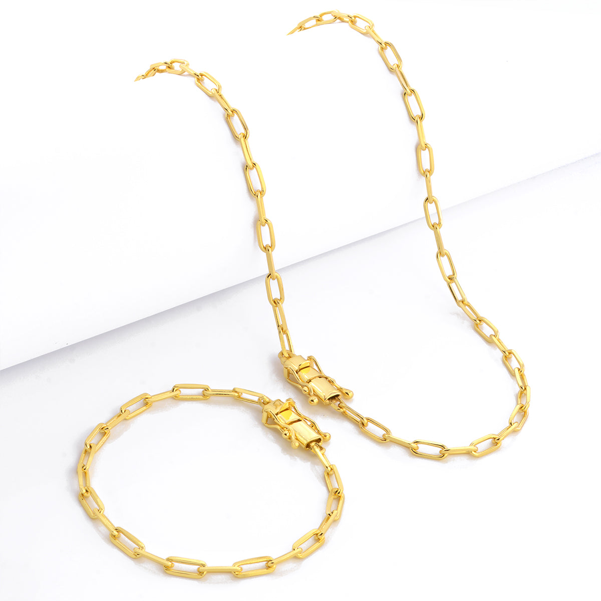 Kit Corrente e Pulseira Cadeado Alongado 4mm Fecho Duplo Banhado A Ouro 18k