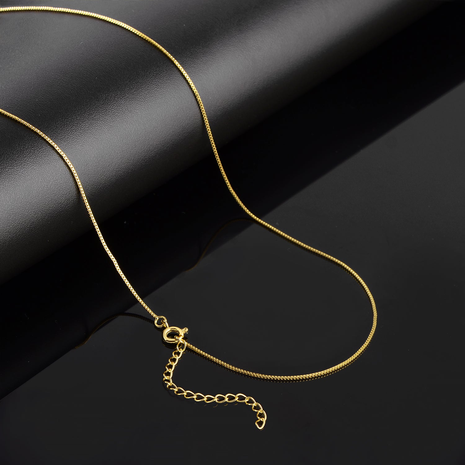 Corrente Veneziana 0,8mm 50cm Feminino Fecho Lagosta Banhado A Ouro 18k