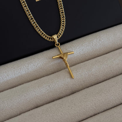 Colar Crucifixo Palito P - Corrente Lacraia Banhado A Ouro 18k