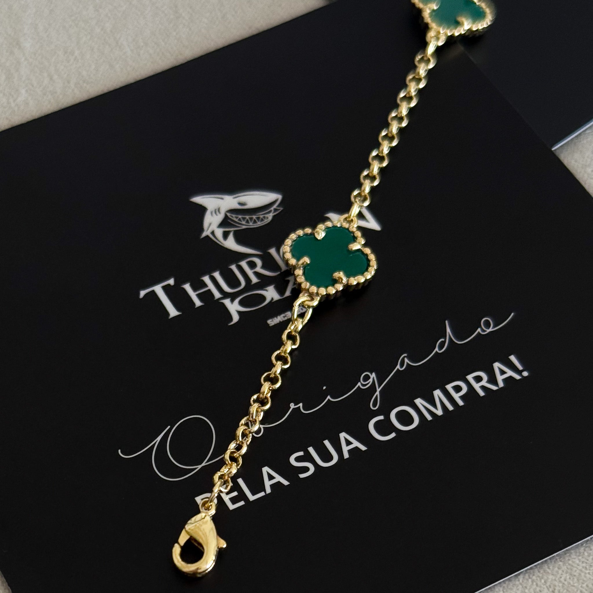Pulseira Elo Português 2mm Trevo Esmeralda  Banhado A Ouro 18k