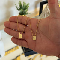 Escapulário Cadeado Alongado Sagrado Coração de Jesus 1,5mm 4gr 70cm Banhado A Ouro 18k