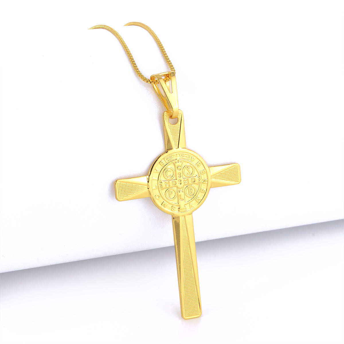 Pingente Crucifixo Com Medalha De São Bento 5x3,2cm Banhado A Ouro 18k