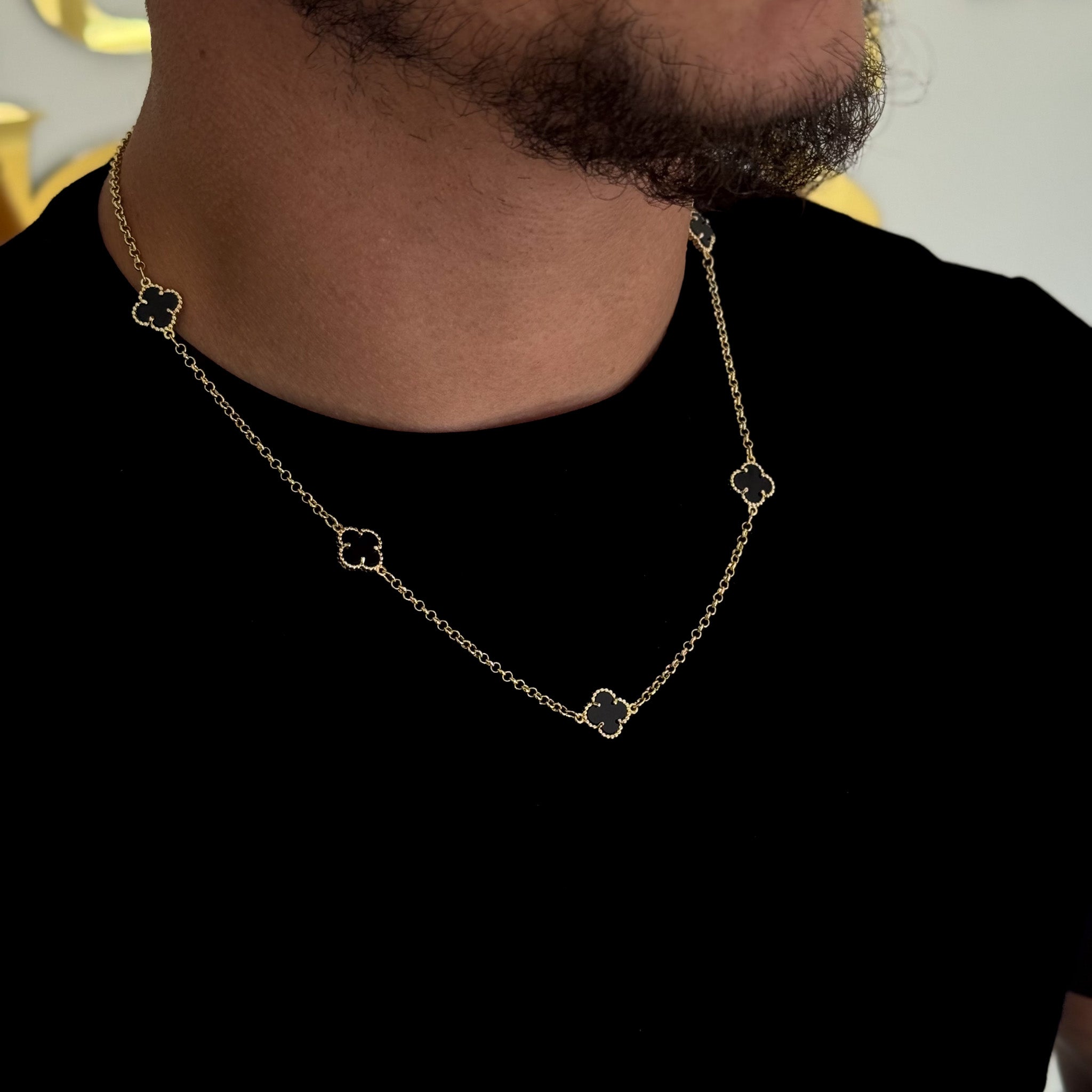 Kit Brinco e Corrente Elo Português Trevo Ônix Banhado A Ouro 18k
