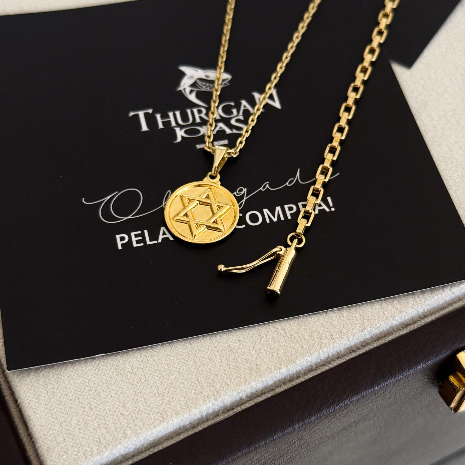 Colar Medalha Estrela De Davi - Corrente Cadeado e Pulseira Veneziana Banhado A Ouro 18k
