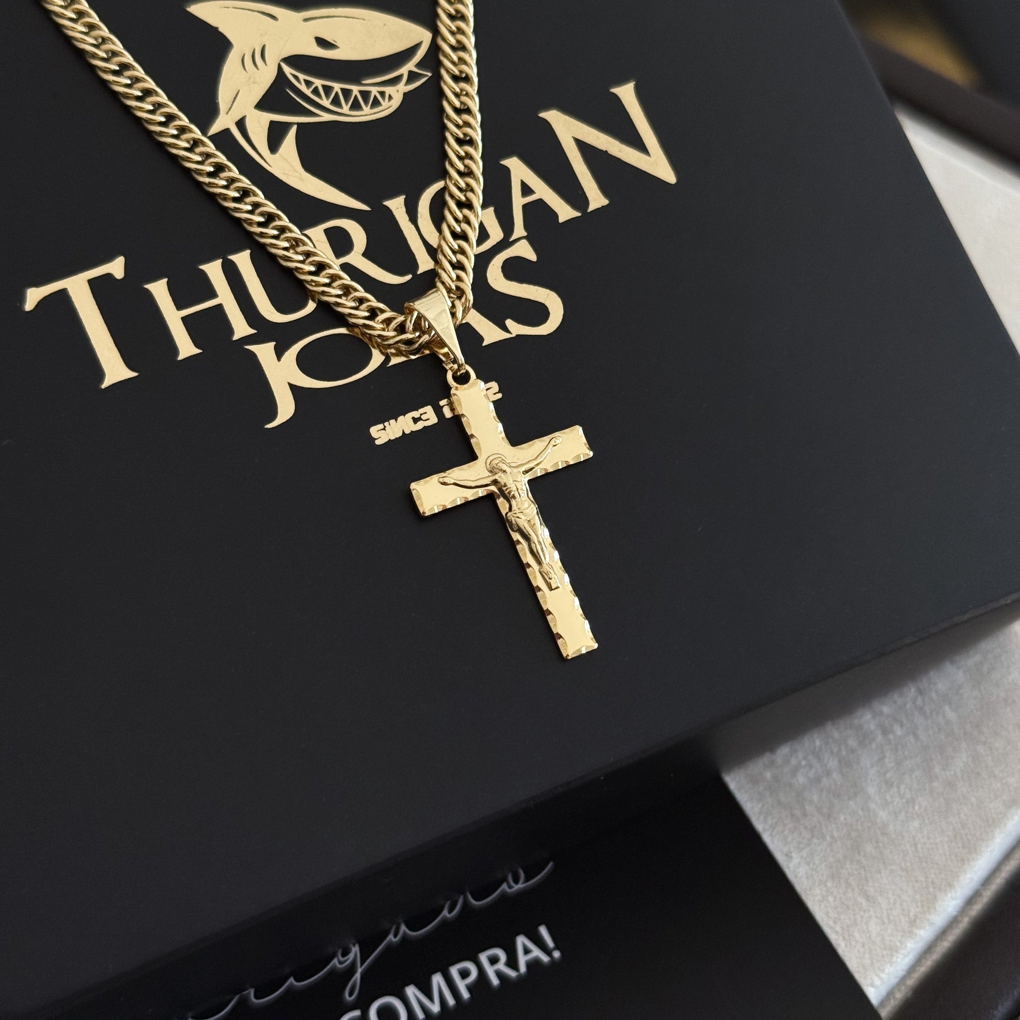 Colar Crucifixo Jesus Na Cruz 3D - Corrente Lacraia Banhado A Ouro 18k