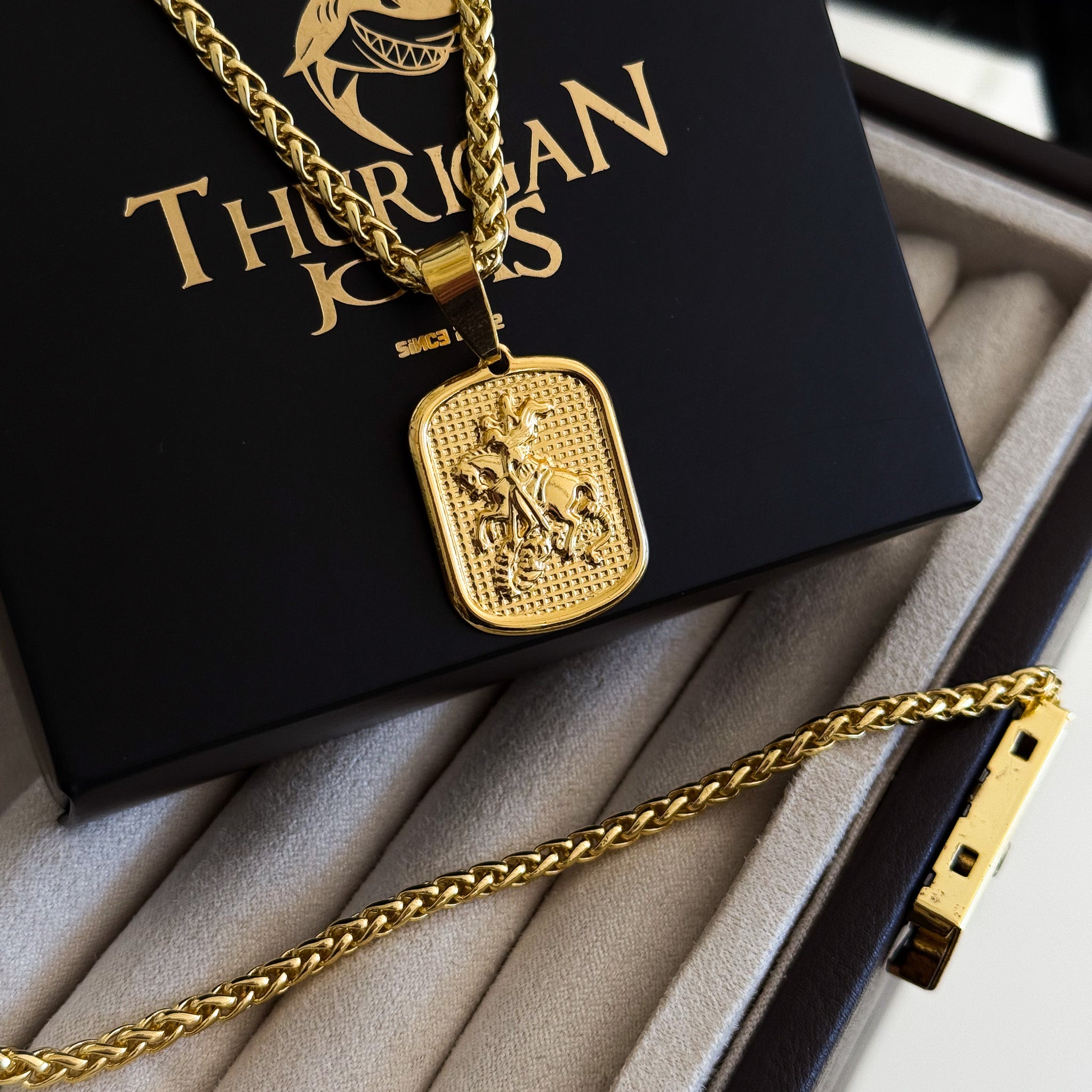 Colar Plaquinha São Jorge - Corrente e Pulseira Palmeira Banhado A Ouro 18k