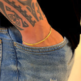 Colar Crucifixo Face De Cristo Detalhado Cravejado P - Corrente e Pulseira Grumet Flat Banhado A Ouro 18k