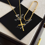 Colar Crucifixo Palito Liso Inri - Corrente 3 Por 1 Fígaro e Pulseira Baiana Banhado A Ouro 18k