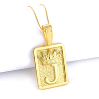 Pingente Plaquinha De Letra Cravejado 4x3cm Banhado A Ouro 18k
