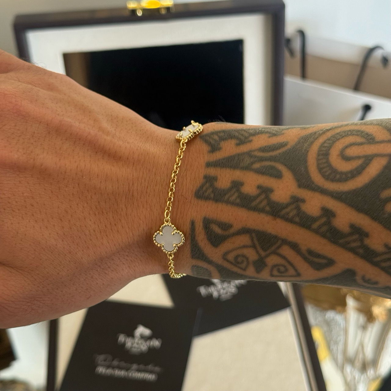 Pulseira Elo Português 2mm Trevo Safira Banhado A Ouro 18k