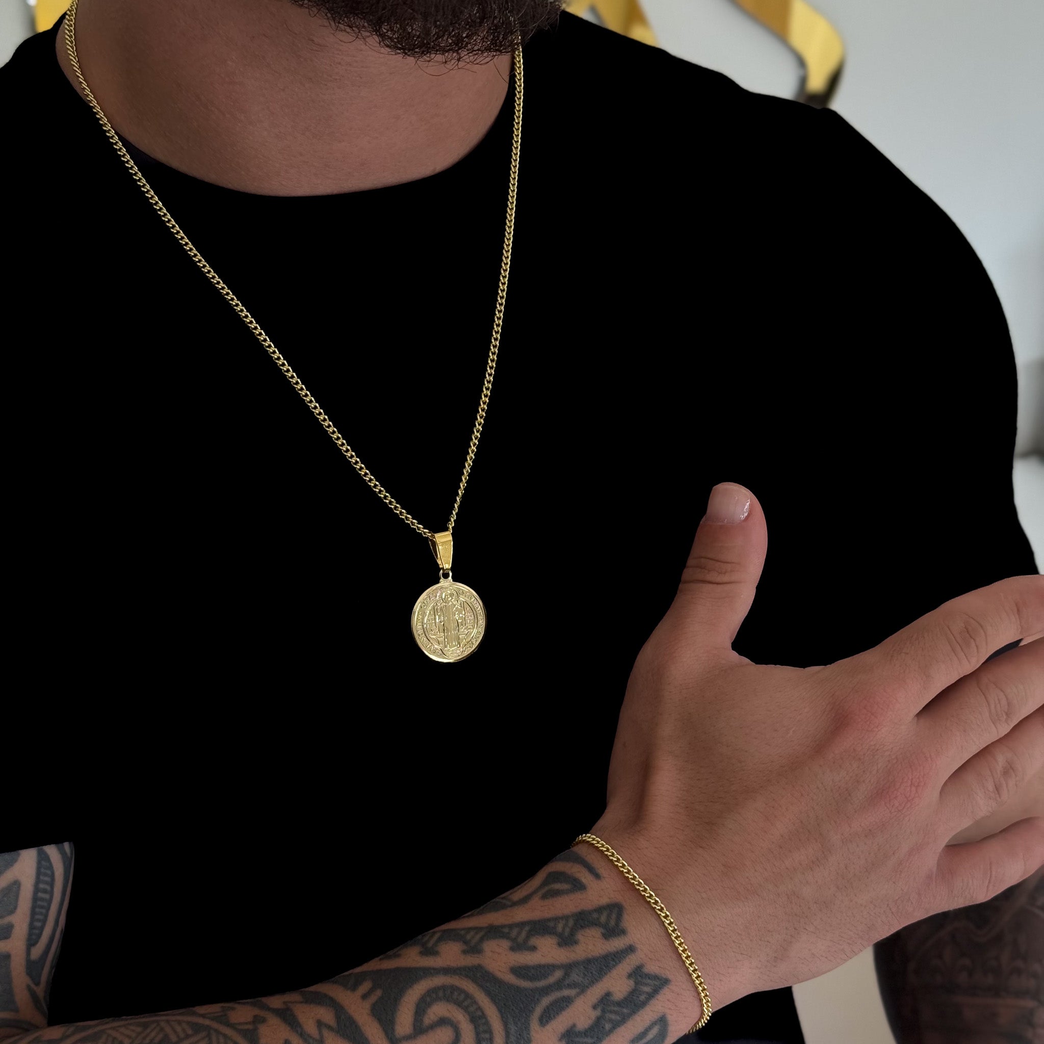 Colar Medalha De São Bento - Corrente e Pulseira Grumet Cuban Banhado A Ouro 18k