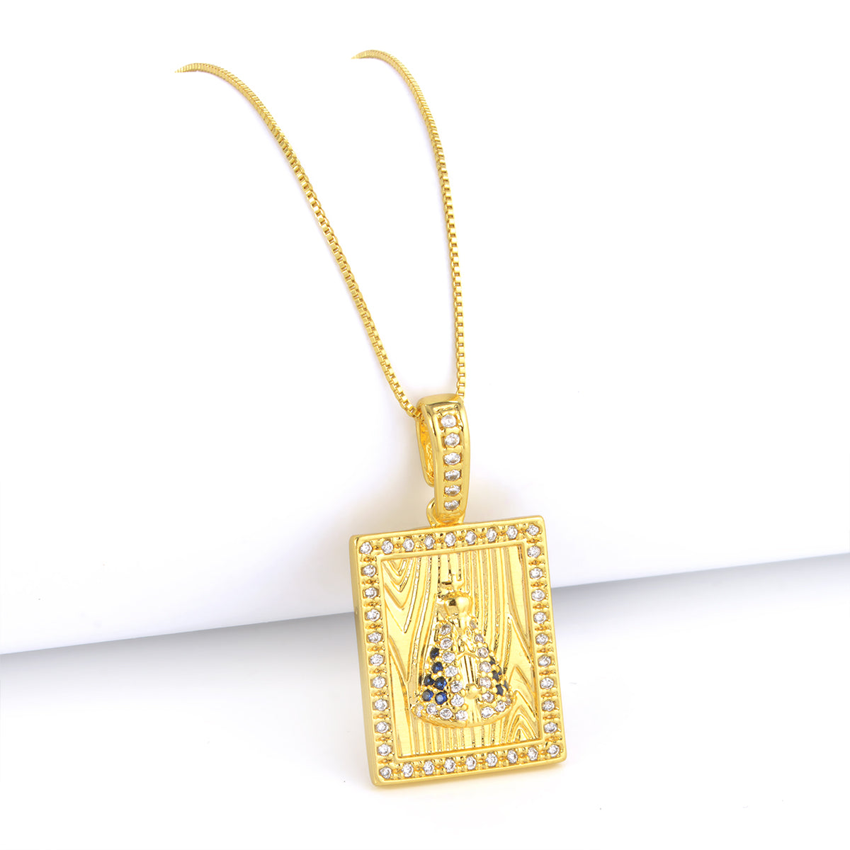 Pingente Plaquinha N. Sra. Aparecida Cravejado P 2,5x2cm Banhado A Ouro 18k