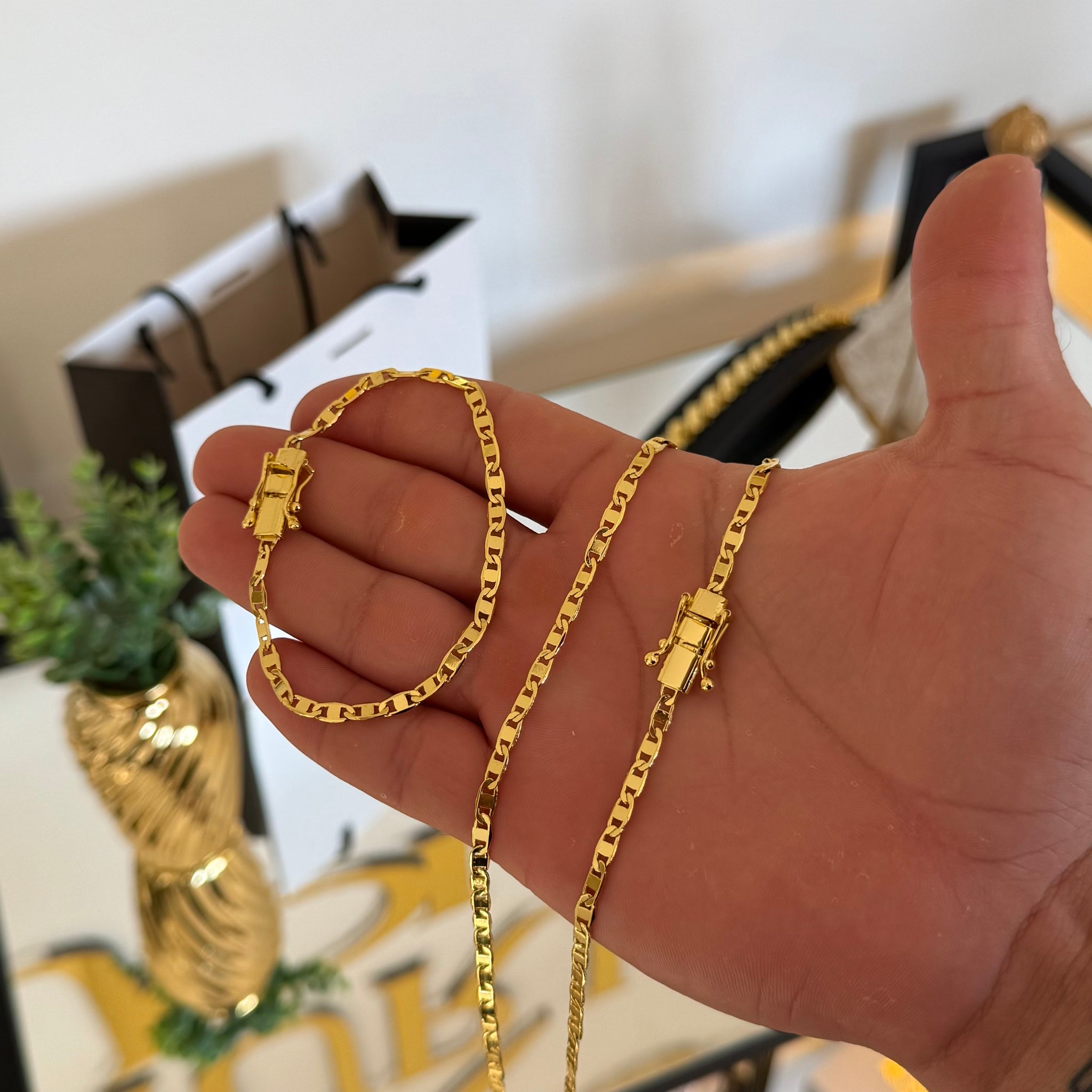 Kit Corrente e Pulseira Piastrine 4mm Fecho Duplo Banhado A Ouro 18k