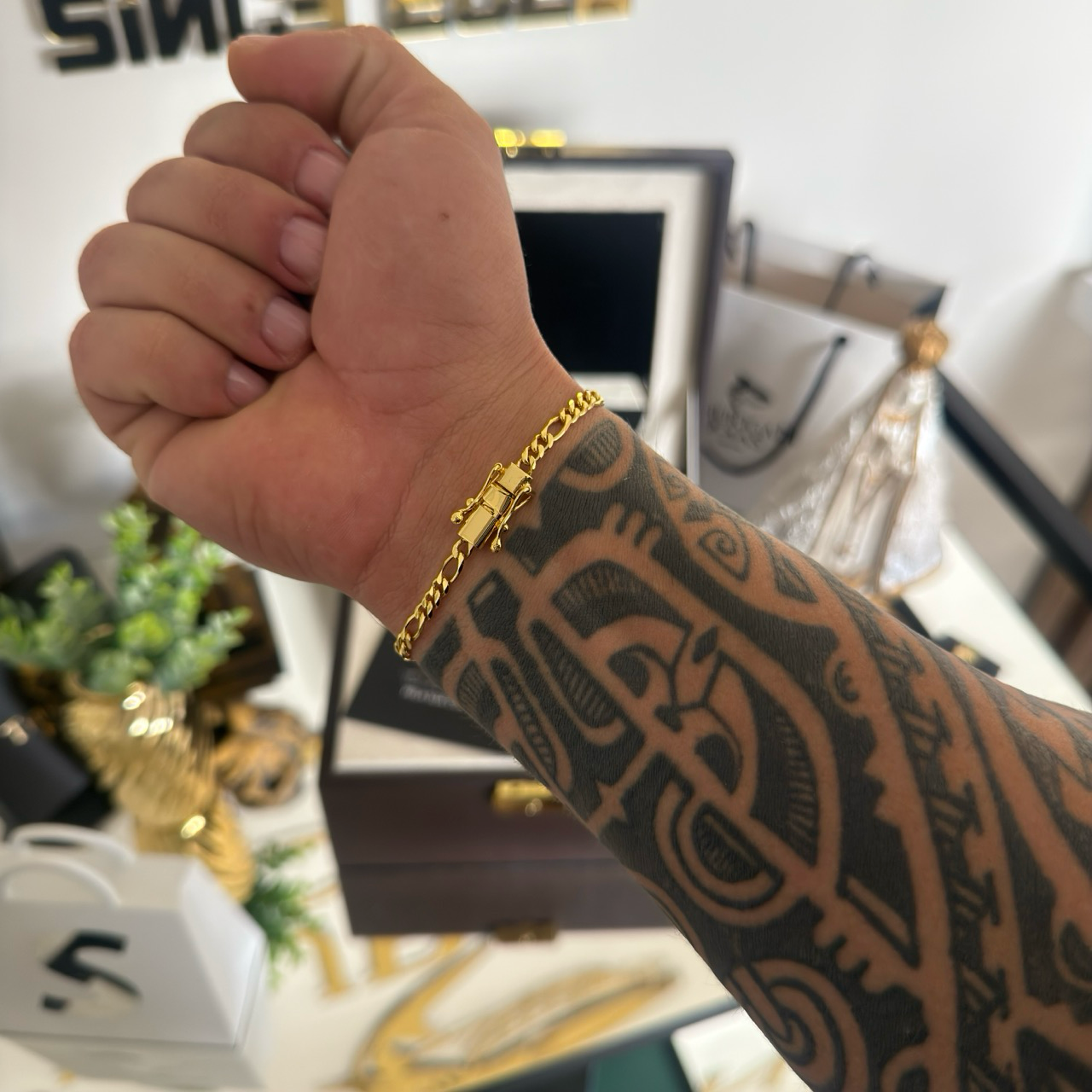 Pulseira 3 Por 1 Fígaro 4mm 6gr Fecho Duplo Banhado A Ouro 18k