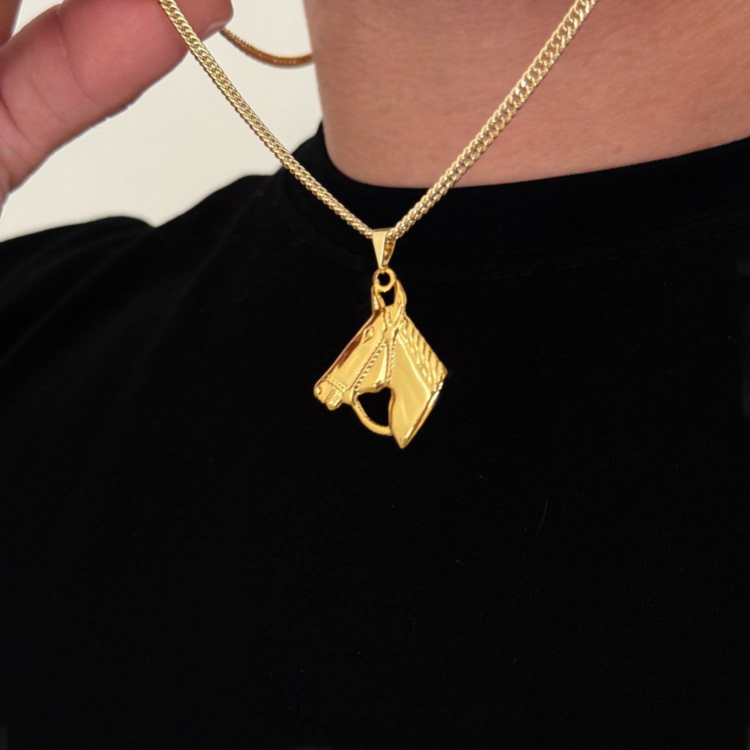 Colar Cavalo - Corrente Lacraia Banhado A Ouro 18k