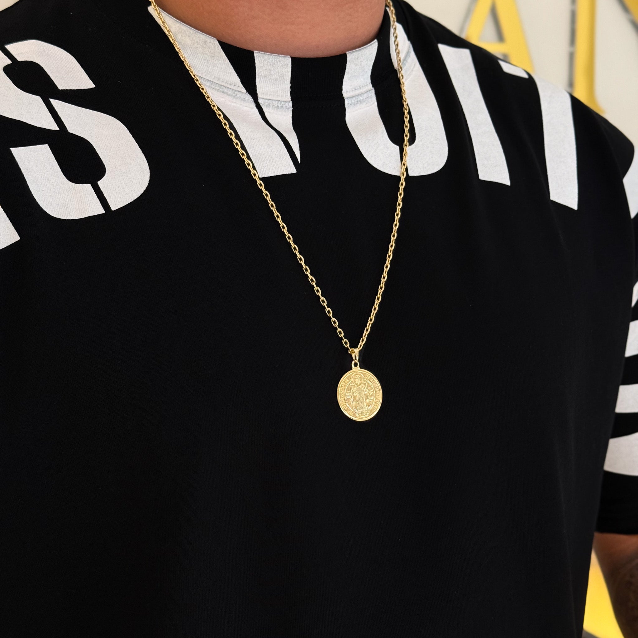 Colar Medalha De São Bento - Corrente e Pulseira Cadeado 2mm Banhado A Ouro 18k