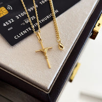 Colar Crucifixo Palito P - Corrente Cadeado e Pulseira Grumet Cuban Banhado A Ouro 18k