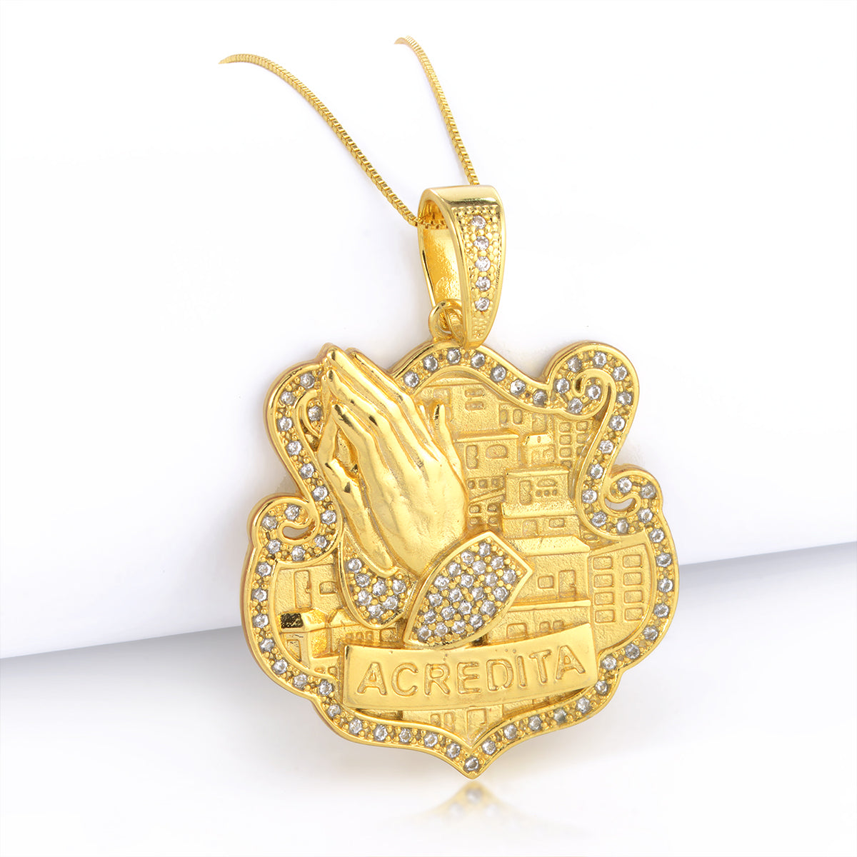 Pingente Acredita Cravejado 5x4,5cm Banhado A Ouro 18k