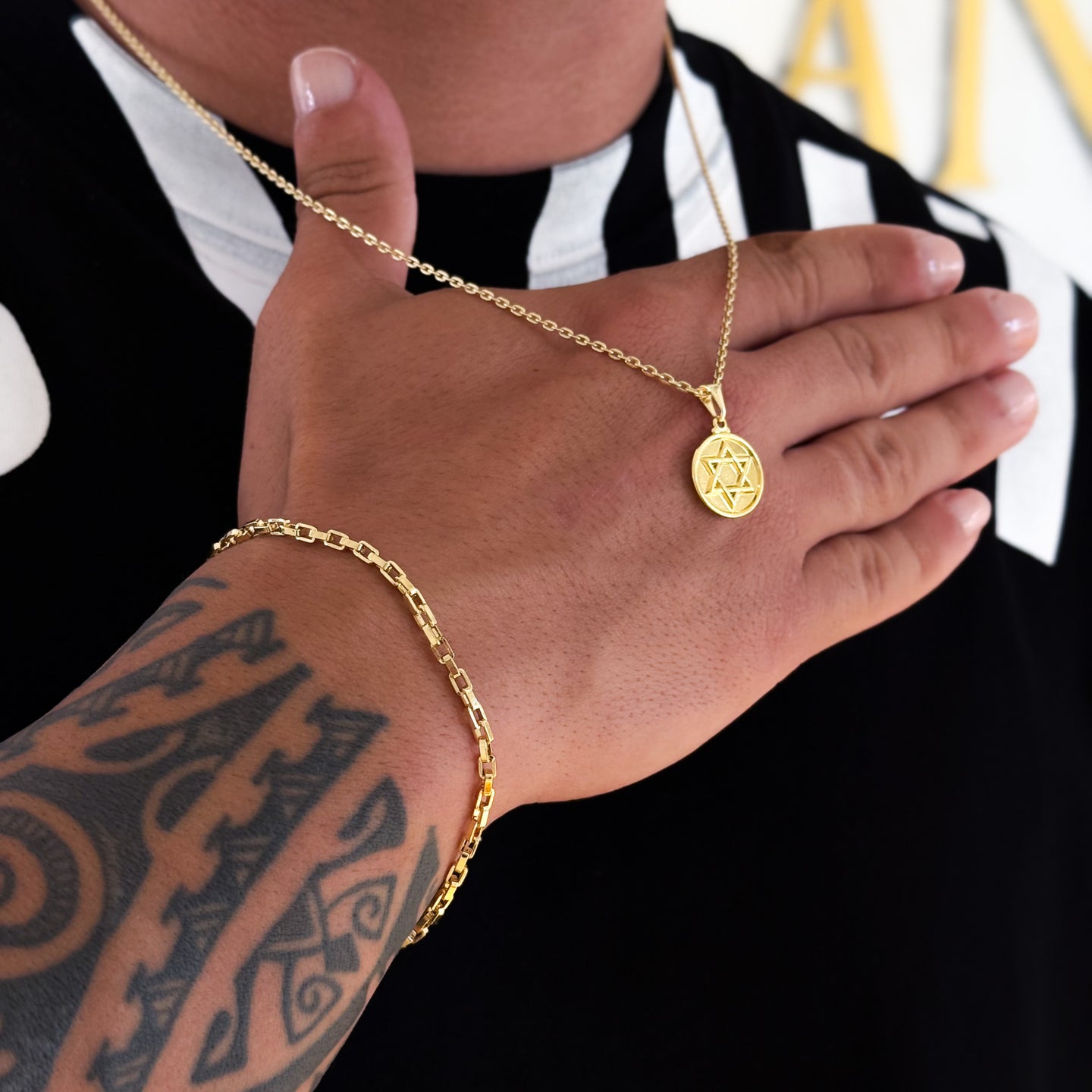 Colar Medalha Estrela De Davi - Corrente Cadeado e Pulseira Veneziana Banhado A Ouro 18k