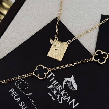 Kit Escapulário Espírito Santo Oração Pai Nosso e Pulseira Trevo Onix Banhado A Ouro 18k