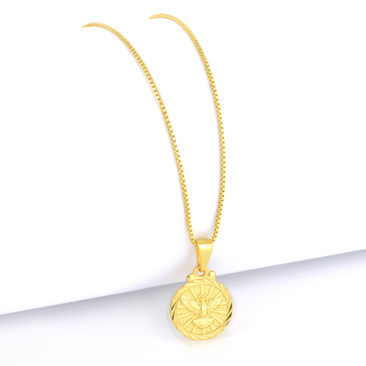 Pingente Medalha Espírito Santo Detalhado 1,6x1,2cm Banhado A Ouro 18k