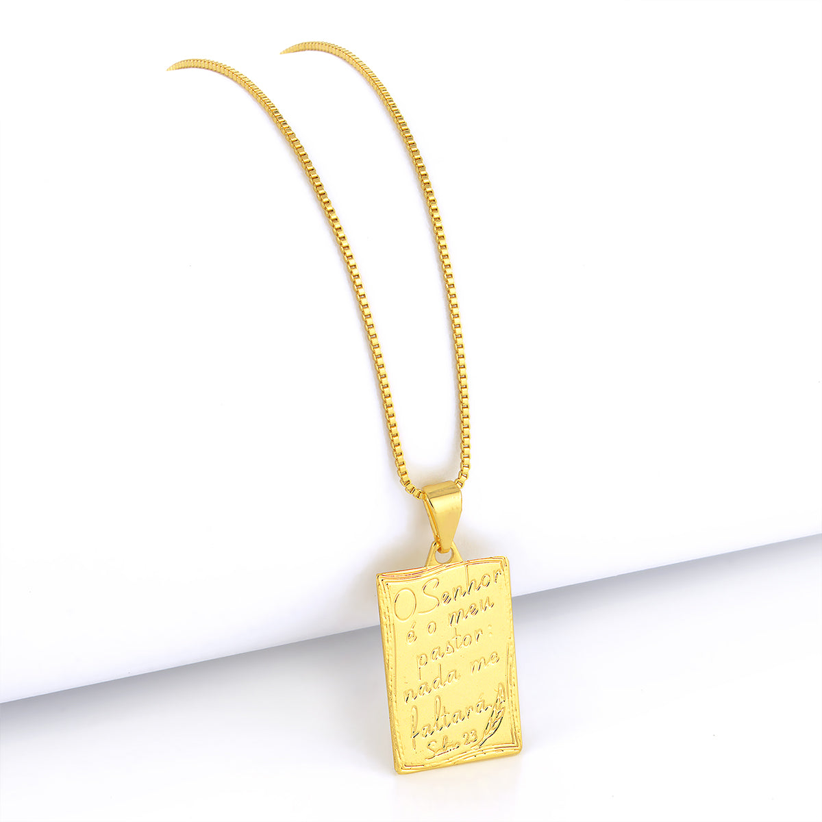 Pingente Plaquinha O Senhor É Meu Pastor Nada Me Faltará 2,5x1,5cm Banhado A Ouro 18k