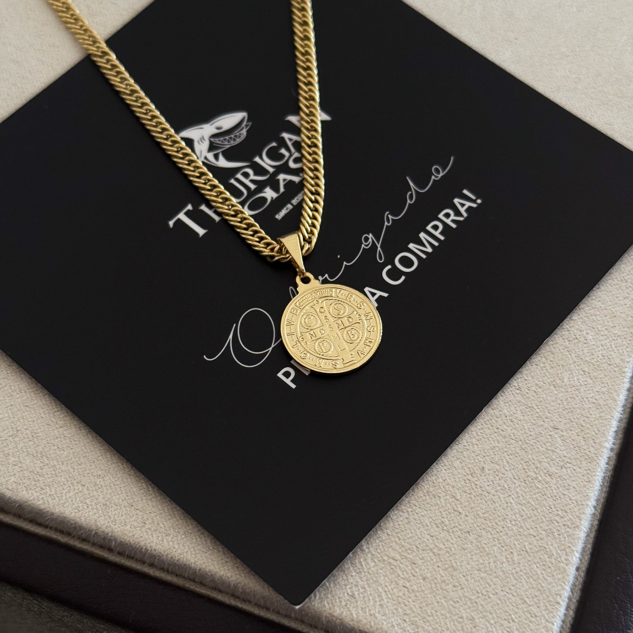 Colar Medalha De São Bento - Corrente Lacraia Banhado A Ouro 18k